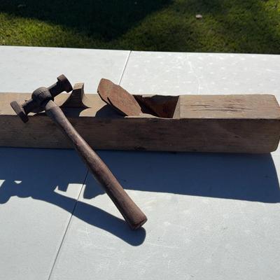 Lot 539: Antique Tool Lot – R.B. Stoddard Wooden Jointer Plane & Vintage Machinist Hammer