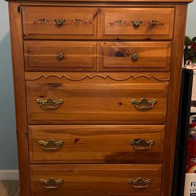 Lot 301: Broyhill Pine Chest of Drawers