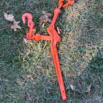 Lot 524: 5  Heavy-Duty Ratchet Load Binders with Chains