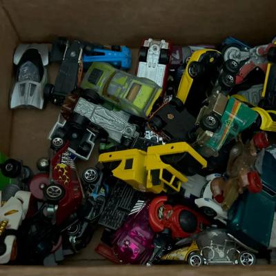 Lot 348: Mystery Lot Of Matchbook/Hot Wheels Cars