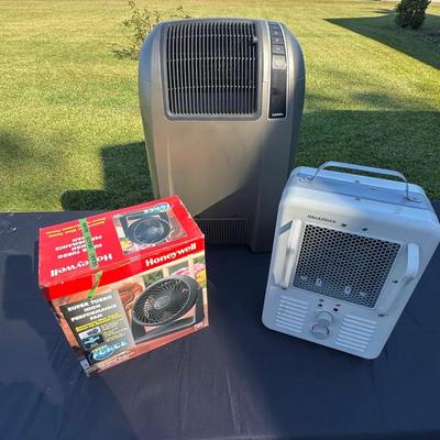 Lot 208: Thee Floor Heaters & Turbo Force Fan