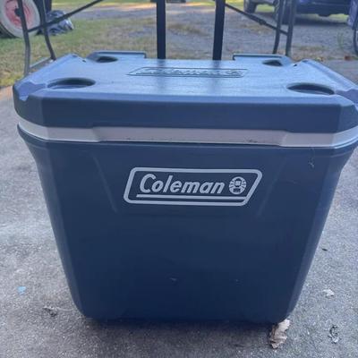Lot 228: Coleman 50-Quart Wheeled Xtreme Cooler