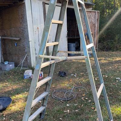 Lot 523: 8’ Werner Fiberglass Ladder