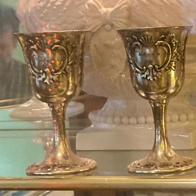 Krewe favors Iris 1970