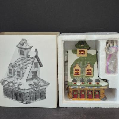 Vintage 1990-2000 Retired Dept. 56 North Pole Village "Reindeer Barn" #56.56015 - In Original Box