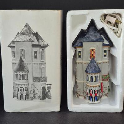 Vintage 1995-1997 Retired Dept. 56 North Pole Village "Tin Soldier Shop" #56.56383 - In Original Box