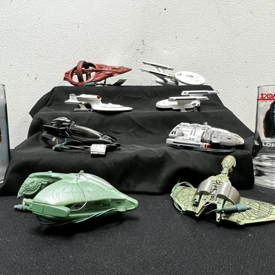 Star Trek Hallmark Ornaments And Glasses