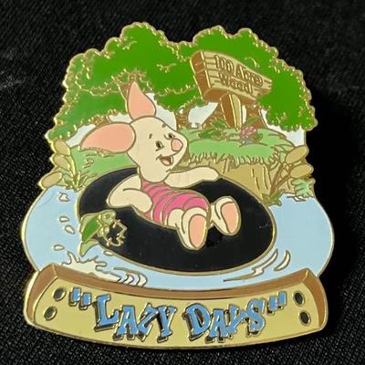 Disney Piglet “Lazy Days” Seasonal Series Summer Limited Edition Of 5,000 Pin