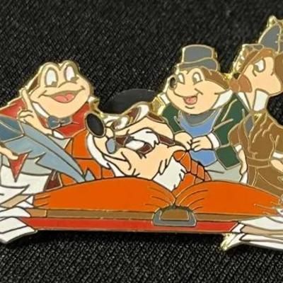 Disney Mr. Toad and Friends Around Book Badger Mole Rat Limited Edition Of 3500 Pin