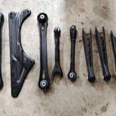 Cadillac Suspension Parts: Rear Control Arms & Floor Panel  