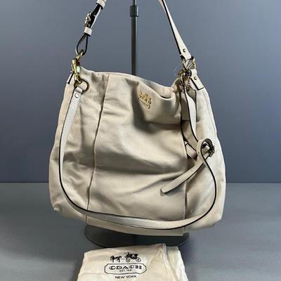 Sale Photo Thumbnail #398