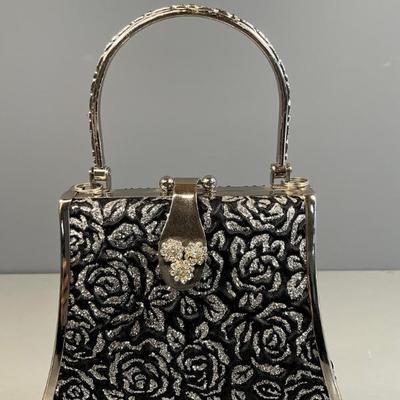 Sale Photo Thumbnail #330