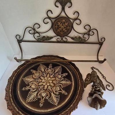 Metallic Home & Garden Decor