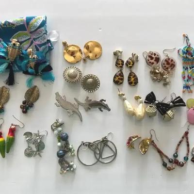 18 Pairs Of Earrings