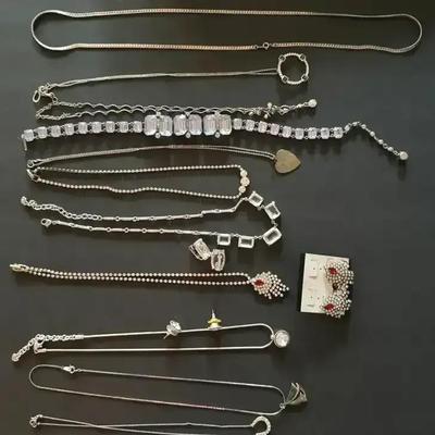 11 Necklaces 3 With Matching Earrings