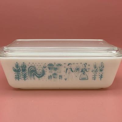 Pyrex Amish Butterprint Refrigerator Dish
