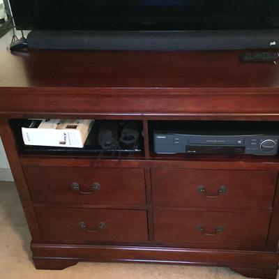 Four Draw Entertainment Center 