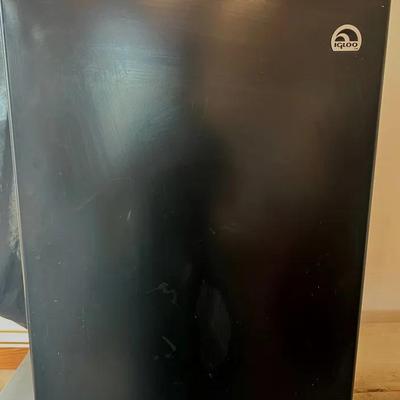4.5 Cubic Foot Refrigerator Igloo