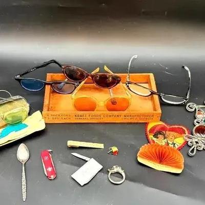 Vintage Glasses (5), Assorted Vintage Items