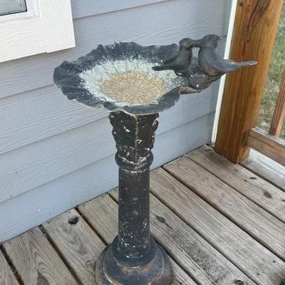 Metal Bird Bath Pedestal & Top Basin