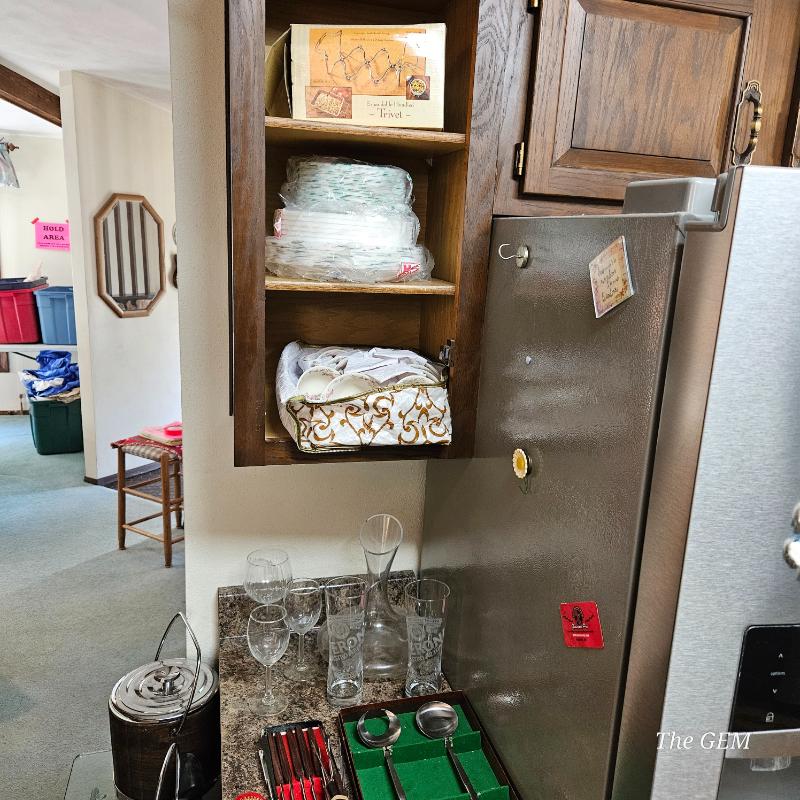 Sale Photo Thumbnail #52