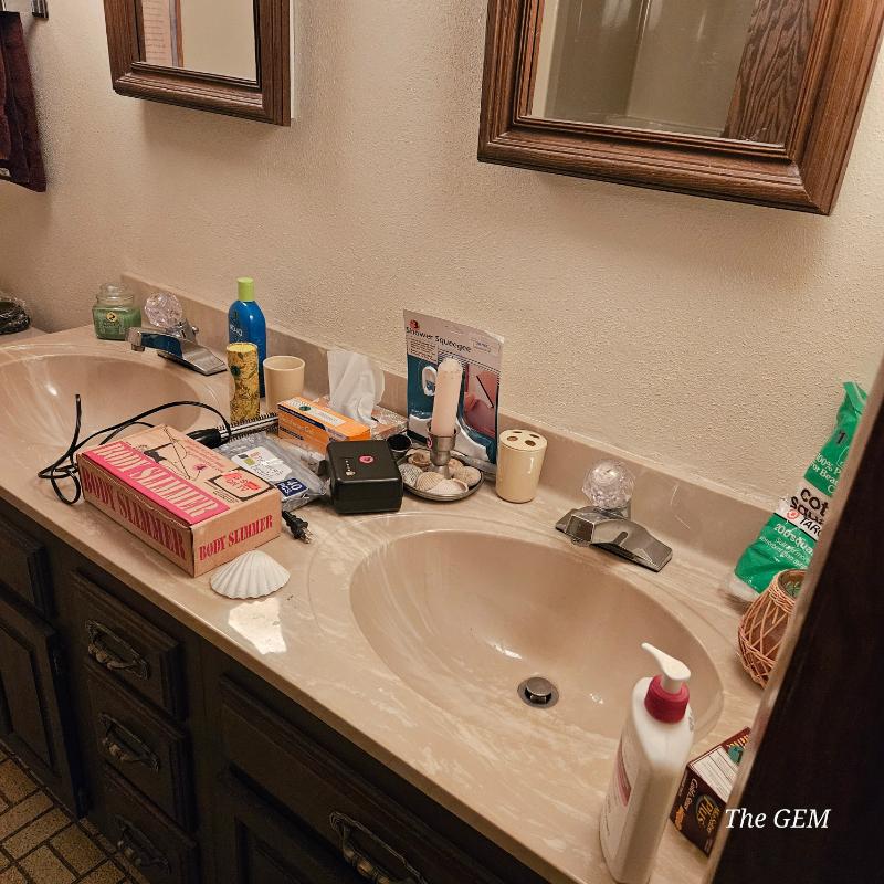 Sale Photo Thumbnail #75