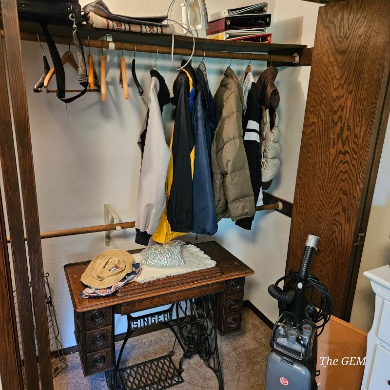 Sale Photo Thumbnail #42