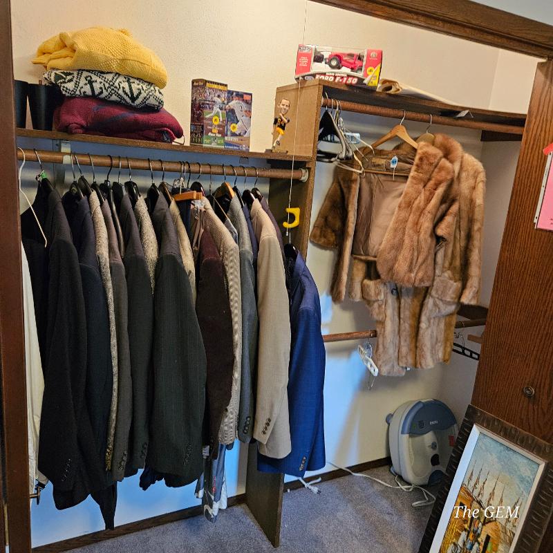 Sale Photo Thumbnail #86