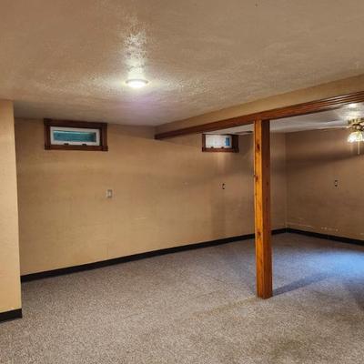 Sale Photo Thumbnail #34