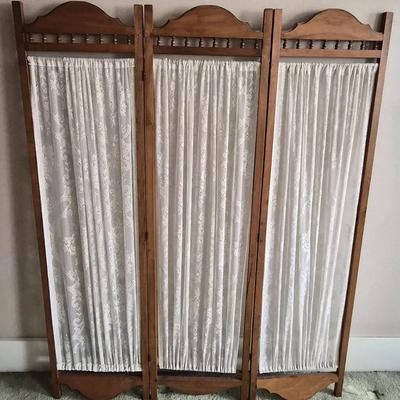Solid Wood Tri-fold Screen w/Lace Inserts