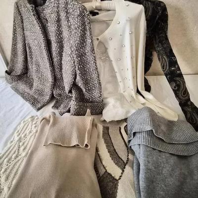 Ladies Mixed Lot #3: Designer Cashmere Sweaters & More in Excellent Condition 