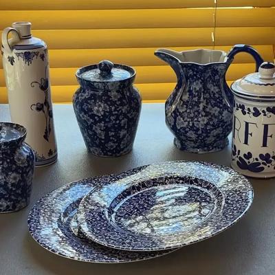 Contemporary Blue & White Kitchen Items