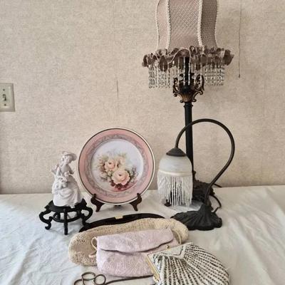 Ladies Mixed Lot #1: Purses, Lamps, & Decorative Plate