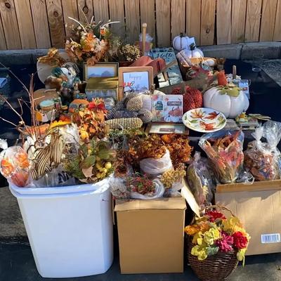 Fall & Harvest Home Décor Collection with Ceramic, Glass & Natural Accents