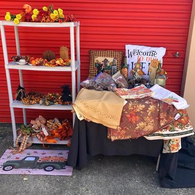Fall Home Décor & Table Linen Collection with Pillows, Bows & Door Mat