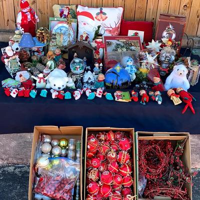 Christmas Collection Featuring Vintage Elves, Spode & Festive Décor