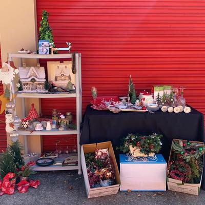 Christmas Décor Featuring Mikasa, Hallmark & Cracker Barrel Lighted Snowy Houses
