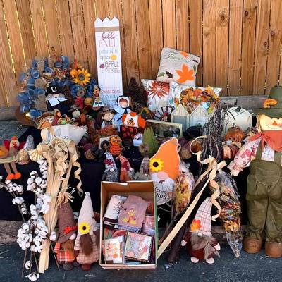 Festive Fall and Thanksgiving Décor Collection