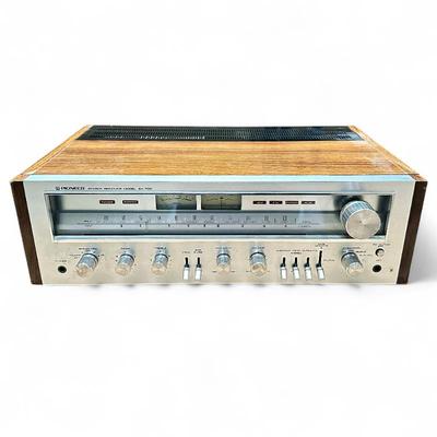 Sale Photo Thumbnail #5: Pioneer SX-750 AM/FM Stereo Receiver (1976–1978)