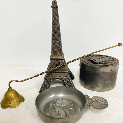 Vintage Vanity Decor