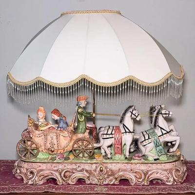 Royal Carriage Victorian Lamp