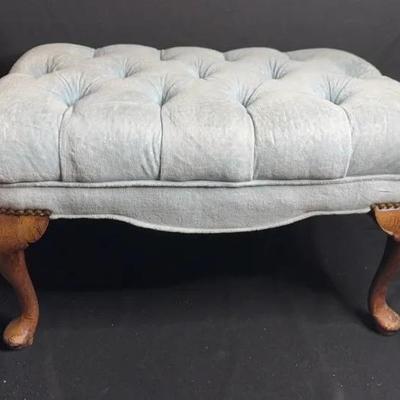 Queen Style Stool/Ottoman