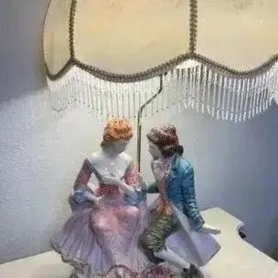Capidimonte-Style Porcelain Lamp #2