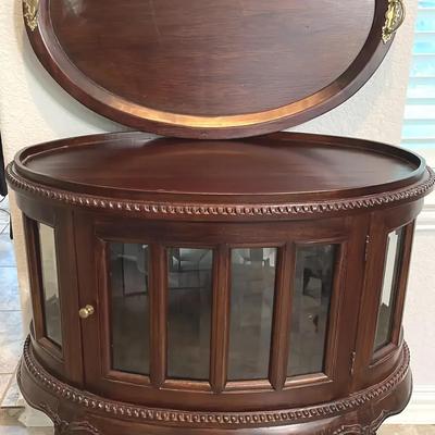 Oval Display Cabinet with Tray