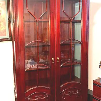 Beautiful Rosewood China Cabinet