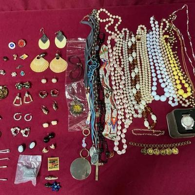 Costume Jewelry (PSA1)