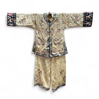 Vintage Chinese Embroidered Pant Suit
