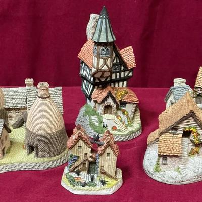David Winter Cottages Bottle Kilns, Hampshire Hutches, Crooked House, Brookside Hamlet