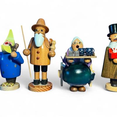 Four Smokers (Tallest 8 Inches)
