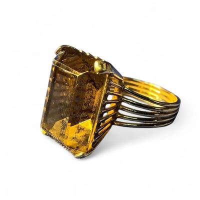 10k Gold Brown Gemstone Cocktail Ring (6.8 Grams) (Size 6.5)